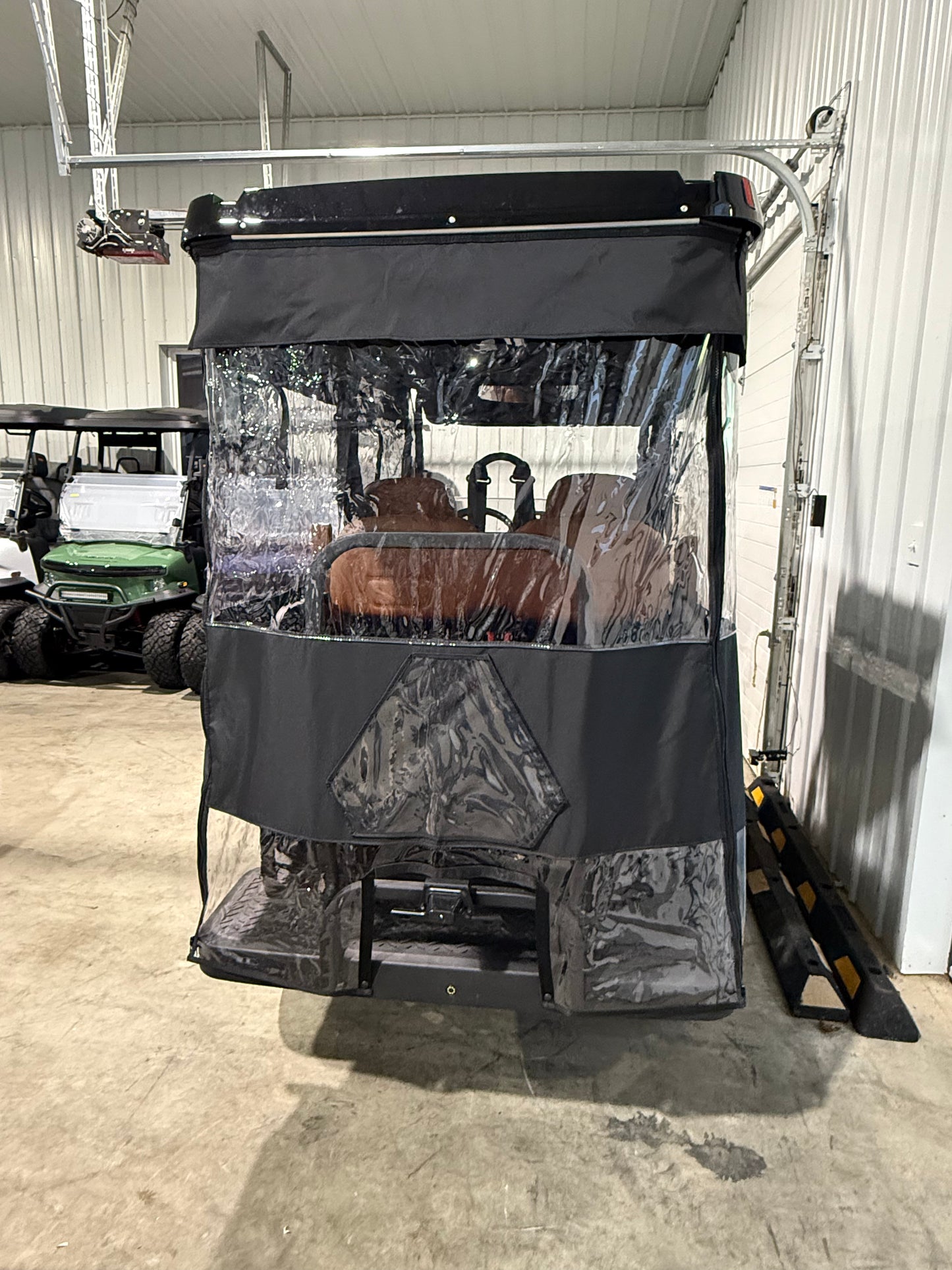 Dach Falcon Enclosure (Shipping Included)