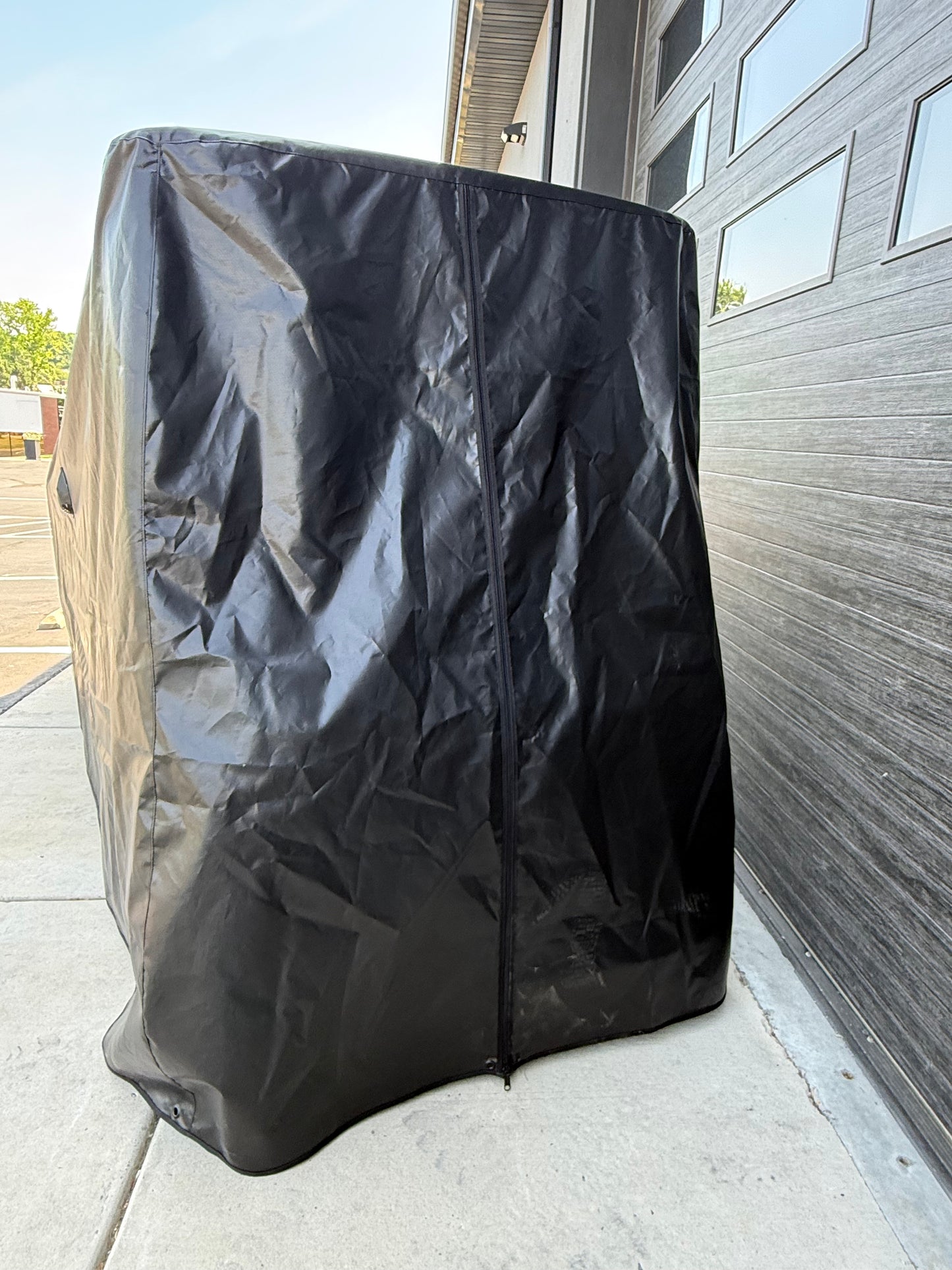 Denago City Vented Enclosure